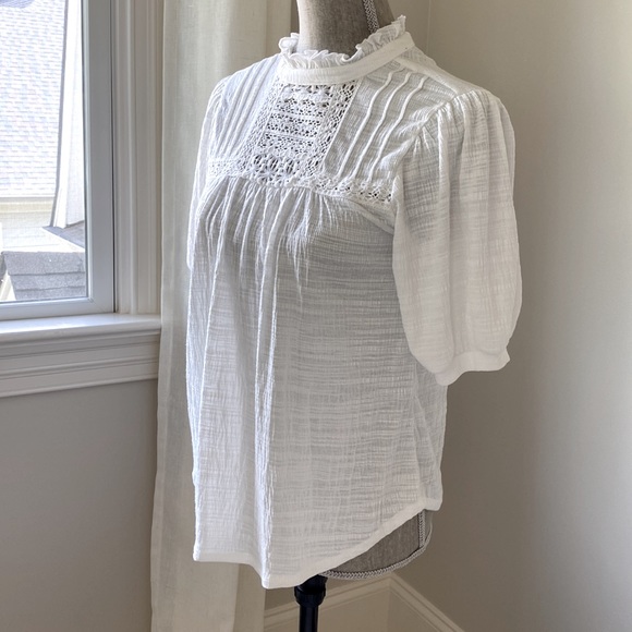 Cable & Gauge White Top - Picture 2 of 9